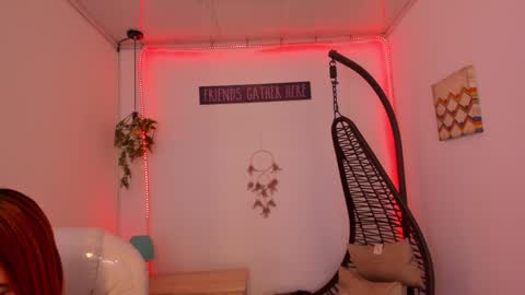 Tiarha online show from December 2024 09:22:02 AM