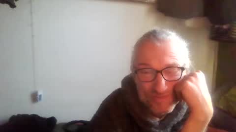 Snapshot of tiddles12345 chatting on April 2026 05:40:01 AM tiddles12345 online show from April 2026 05:40:01 AM