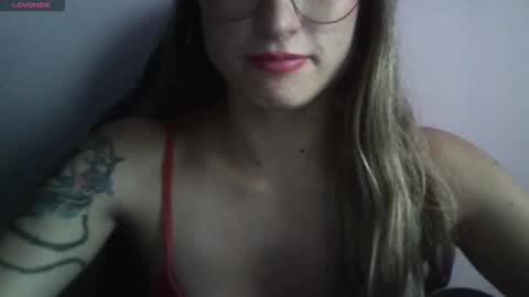 Snapshot of tifanny_a chatting on December 2025 09:23:02 PM Tifanny online show from December 2025 09:23:02 PM