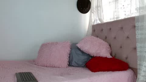 Snapshot of tifanny_squirt chatting on January 2025 02:14:01 PM Tifanny online show from January 2025 02:14:01 PM