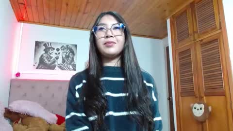 Snapshot of tifanny_squirt chatting on October 2025 04:40:02 AM Tifanny online show from October 2025 04:40:02 AM