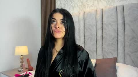 Tiff3 online show from October 2025 06:29:01 PM