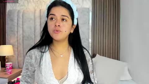 Tiff3 online show from October 2025 08:38:01 PM