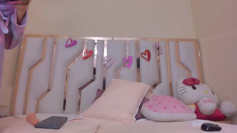    online show from February 2025 02:04:01 PM