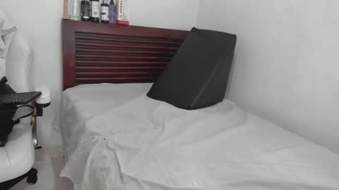 Snapshot of tifanymonroehot chatting on October 2025 11:14:02 AM tifanymonroehot online show from October 2025 11:14:02 AM