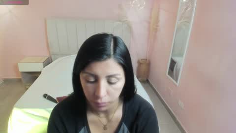 Snapshot of tiffani__love chatting on February 2025 11:55:02 AM Tiffany online show from February 2025 11:55:02 AM