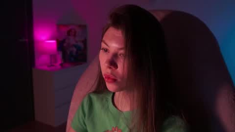 Im here on Fridays Saturdays Sundays  online show from February 2026 04:20:01 AM