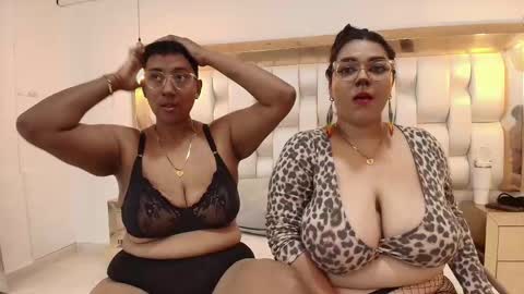 Tiffany and Stacy online show from October 2025 08:19:02 PM