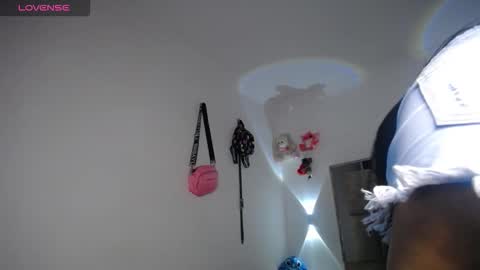 tiffany online show from November 2025 10:15:02 PM