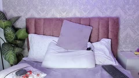 Tiffany Becker online show from January 2025 10:44:01 PM