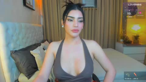 Snapshot of tiffany_cams chatting on April 2026 12:54:01 PM Tiffany online show from April 2026 12:54:01 PM