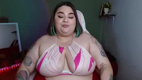 Snapshot of tiffany_laurens chatting on January 2025 09:19:01 AM dont forget ask for custom vids online show from January 2025 09:19:01 AM