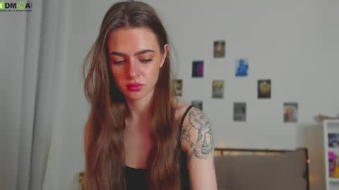 Snapshot of tiffany_loong chatting on April 2026 09:28:01 PM tiffany online show from April 2026 09:28:01 PM