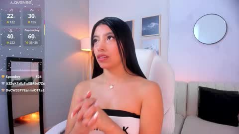 Snapshot of tiffany_low chatting on November 2025 11:29:01 AM tiffany_low online show from November 2025 11:29:01 AM