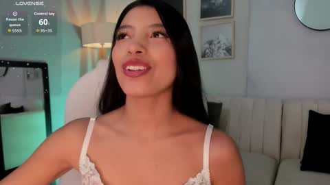 tiffany_low online show from January 2026 01:04:01 PM