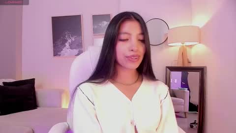 Snapshot of tiffany_low chatting on March 2026 03:07:02 PM tiffany_low online show from March 2026 03:07:02 PM