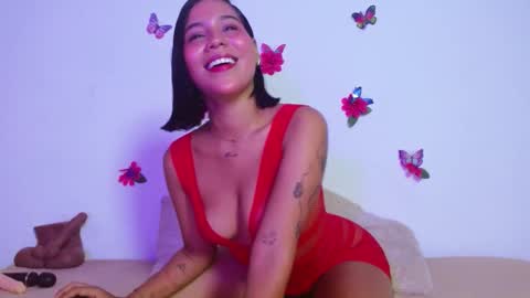 Snapshot of tiffany_magic chatting on March 2026 05:02:01 AM TIFF online show from March 2026 05:02:01 AM