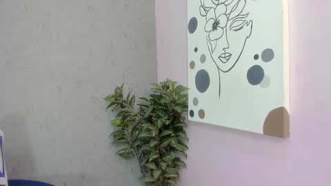 tiffany_mendez online show from December 2025 12:32:01 PM