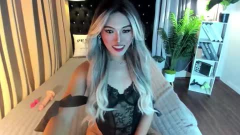 tiffany online show from September 2025 07:33:02 AM