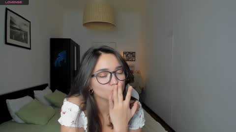 Snapshot of tiffanyflynn chatting on December 2024 01:37:02 AM Tiffany online show from December 2024 01:37:02 AM