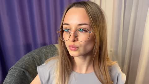 Snapshot of tiffanyhunt chatting on December 2024 06:01:02 PM Tiffany online show from December 2024 06:01:02 PM