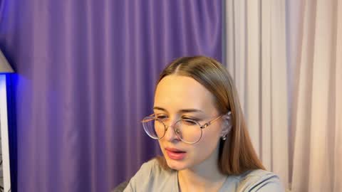 Snapshot of tiffanyhunt chatting on January 2025 02:14:02 PM Tiffany online show from January 2025 02:14:02 PM