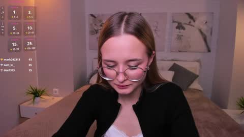 Snapshot of tiffanyhunt chatting on February 2025 05:03:02 PM Tiffany online show from February 2025 05:03:02 PM