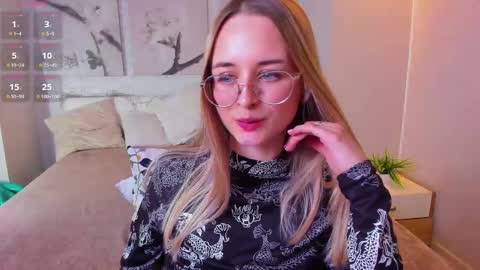 Snapshot of tiffanyhunt chatting on February 2025 05:40:02 PM Tiffany online show from February 2025 05:40:02 PM