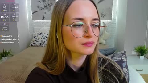 Snapshot of tiffanyhunt chatting on March 2025 06:43:02 PM Tiffany online show from March 2025 06:43:02 PM