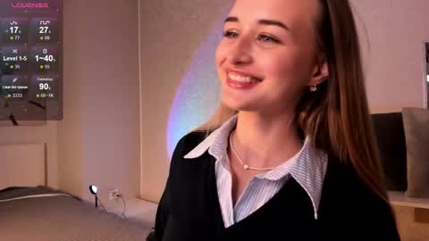 Snapshot of tiffanyhunt chatting on October 2025 01:23:01 PM Tiffany online show from October 2025 01:23:01 PM