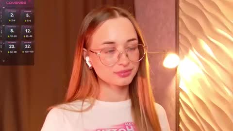 Snapshot of tiffanyhunt chatting on November 2025 03:12:02 PM Tiffany online show from November 2025 03:12:02 PM