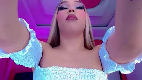 Snapshot of tiffanymackensyy69 chatting on February 2026 04:05:02 AM tiffanymackensyy69 online show from February 2026 04:05:02 AM