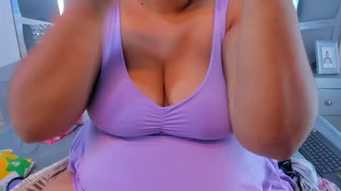 Tiffany Miller online show from December 2024 12:51:02 PM