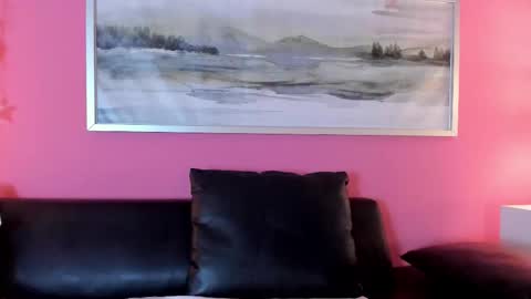 Stefany Suarez online show from November 2025 08:31:01 PM