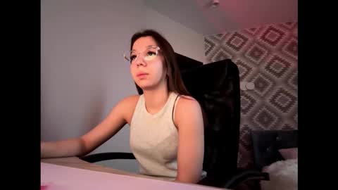 Tiffany online show from January 2026 06:06:02 AM