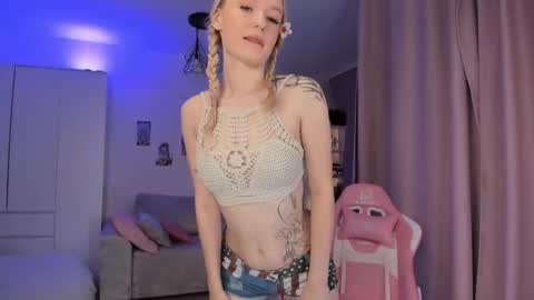 Tiffany online show from January 2026 03:22:02 AM