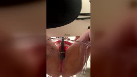 Snapshot of tiffyrosee chatting on April 2026 08:50:01 AM Tiffy Rose online show from April 2026 08:50:01 AM