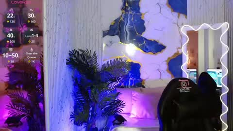 Snapshot of tiiana_tay chatting on May 2026 03:01:01 AM Tiiana online show from May 2026 03:01:01 AM