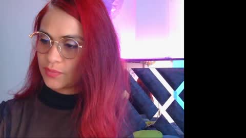 Snapshot of tiiny_emiily chatting on April 2026 04:32:01 PM TIINY Special show when it reaches 10000 flowers online show from April 2026 04:32:01 PM