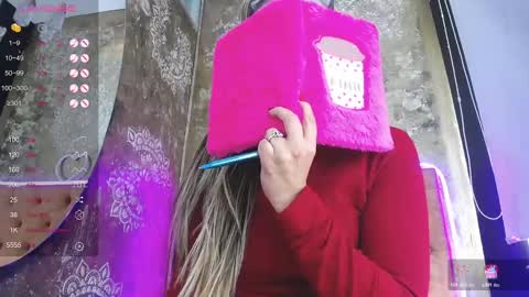 TILA TEQUILA online show from February 2025 07:12:02 PM