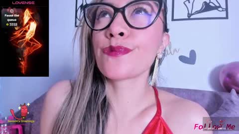 TILA TEQUILA online show from October 2025 02:04:02 PM