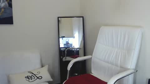 Tilly online show from January 2025 04:16:01 PM