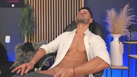 Snapshot of tim__watson chatting on February 2025 01:25:02 AM Tim online show from February 2025 01:25:02 AM