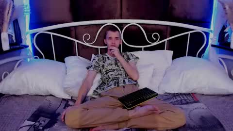 Snapshot of tim_blackk chatting on September 2025 11:20:01 PM Tim online show from September 2025 11:20:01 PM