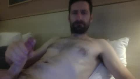 itsjustashotaway online show from May 2026 09:32:01 PM