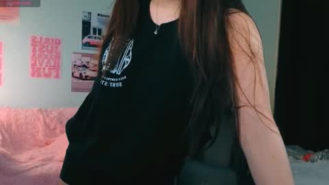 Mia online show from January 2026 07:38:02 PM