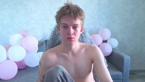 Snapshot of timmy7topcut chatting on April 2026 06:19:01 AM Timmy online show from April 2026 06:19:01 AM