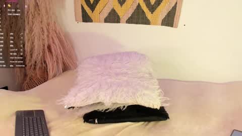 Timothy 21 years old online show from March 2025 11:38:02 PM