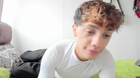 Timothy 21 years old online show from September 2025 06:55:01 PM