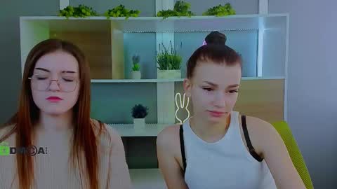 Snapshot of tina_golden1 chatting on March 2026 06:42:02 AM tina_golden1 online show from March 2026 06:42:02 AM